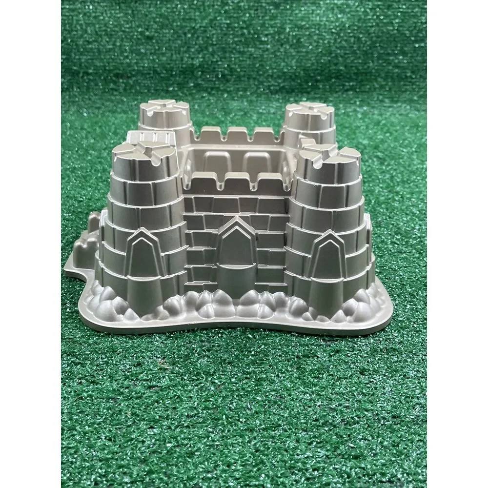 Nordic Ware‎ Williams-Sonoma Sandcastle Bundt Cake Mold Pan Cast Aluminum 10 Cup